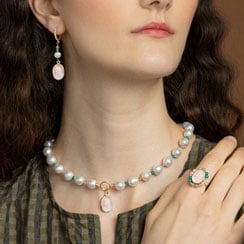 Cameo set of jewellery